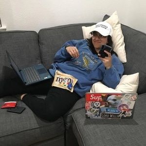 Meet your Posher, Rebekah